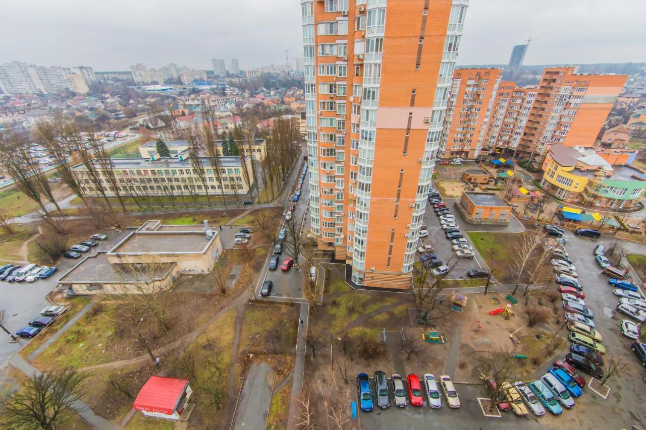Уютная, Просторная Видовая Трехкомнатная Квартира Возле Метро Академгородок На 6 Мест Kiev Extérieur photo